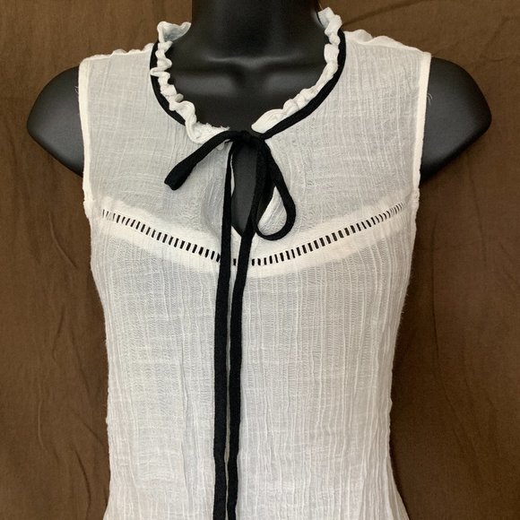 Flower & Feather Women´s White Top Blouse, Size XL - Picture 4 of 16